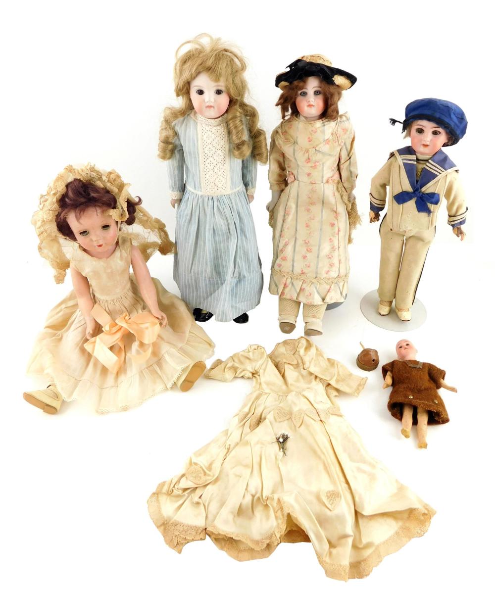 DOLLS: FIVE JOINT BODY DOLLS, FOUR WITH