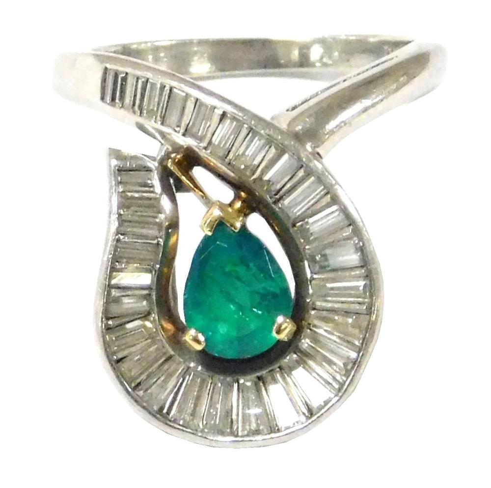 JEWELRY: WOMAN'S PLATINUM EMERALD