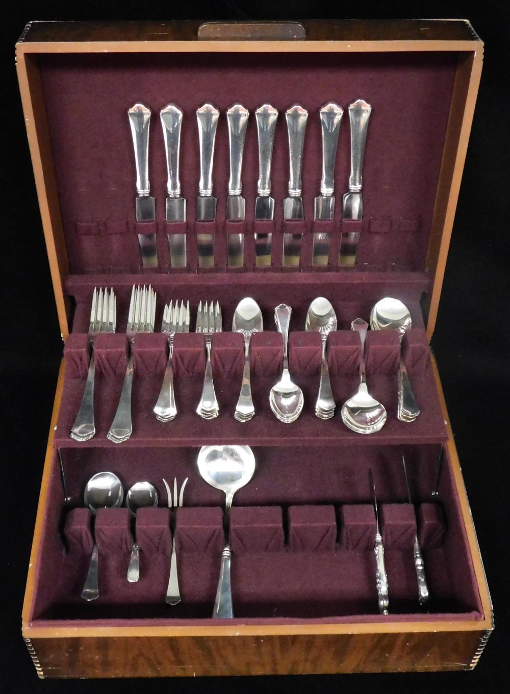 SILVER FIFTY FOUR PIECES OF FLATWARE  31e42a