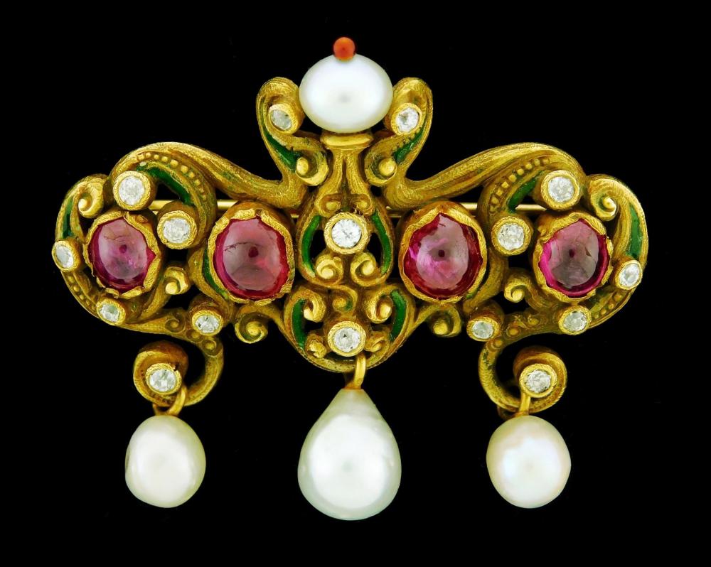 JEWELRY: 18K BELLE EPOQUE RUBY,