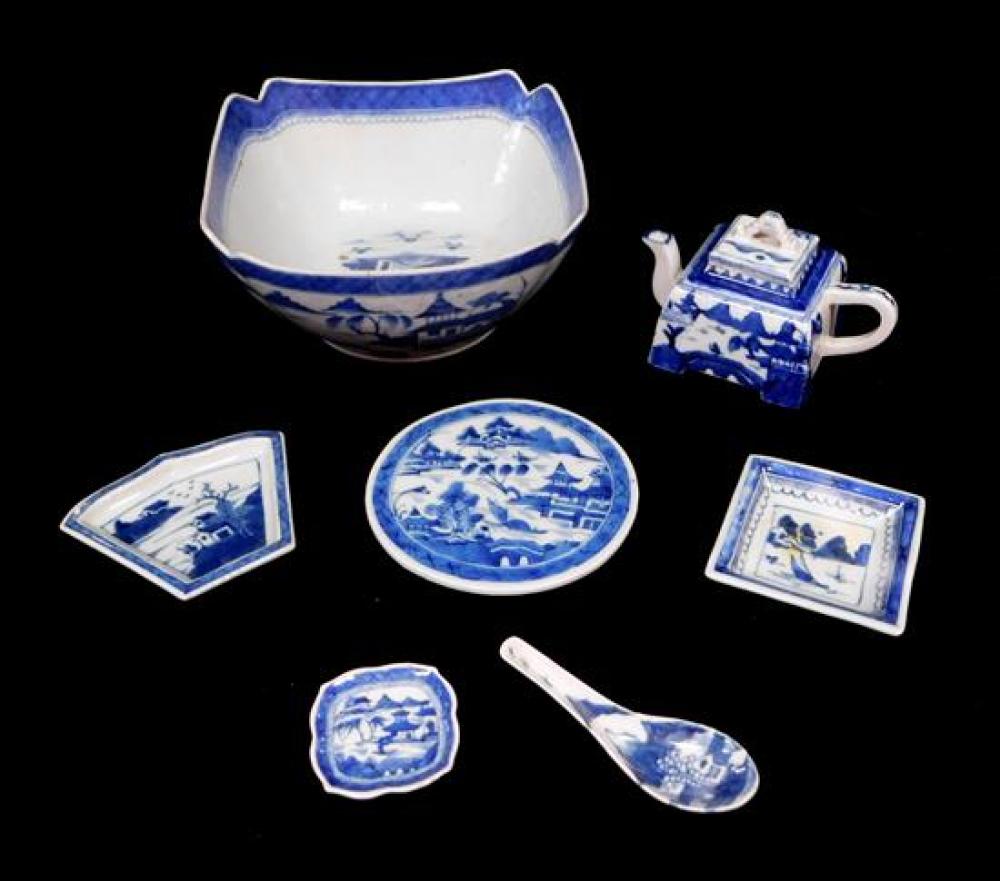 ASIAN: CHINESE EXPORT PORCELAIN,