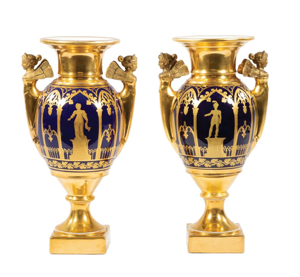 PARIS BLEU DE ROI AND GILT PORCELAIN 31bfa0