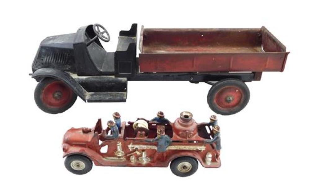 TOYS: TWO METAL VEHICLES, C. 1940, INCLUDING: