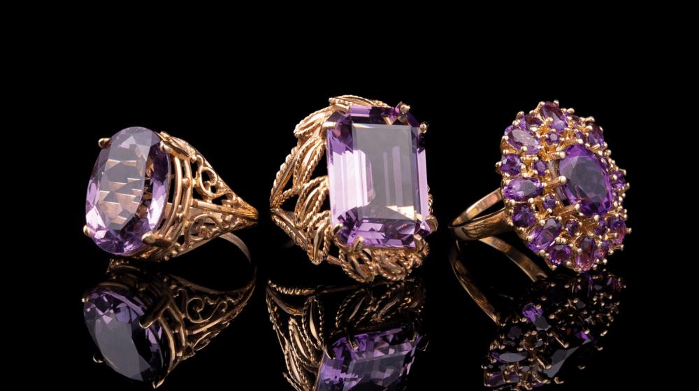 THREE YELLOW GOLD AND AMETHYST 31c0cb