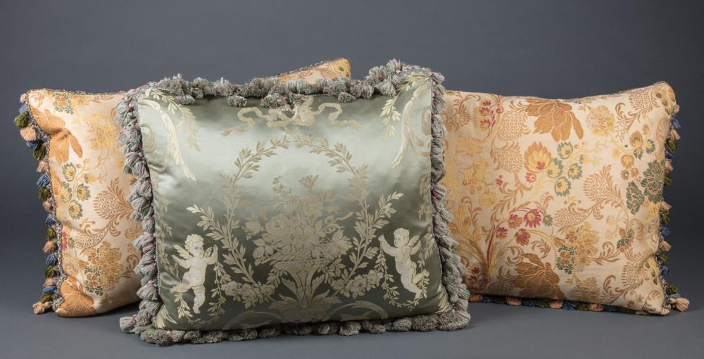 PAIR OF PILLOWSPair of Antique