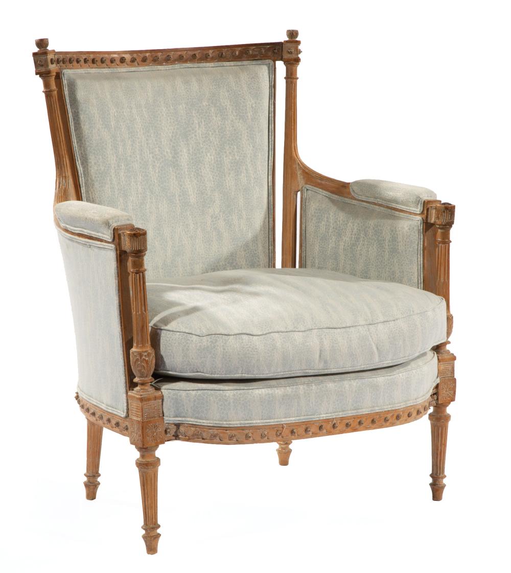 LOUIS XVI STYLE FRUITWOOD BERGEREAntique 31c3b2