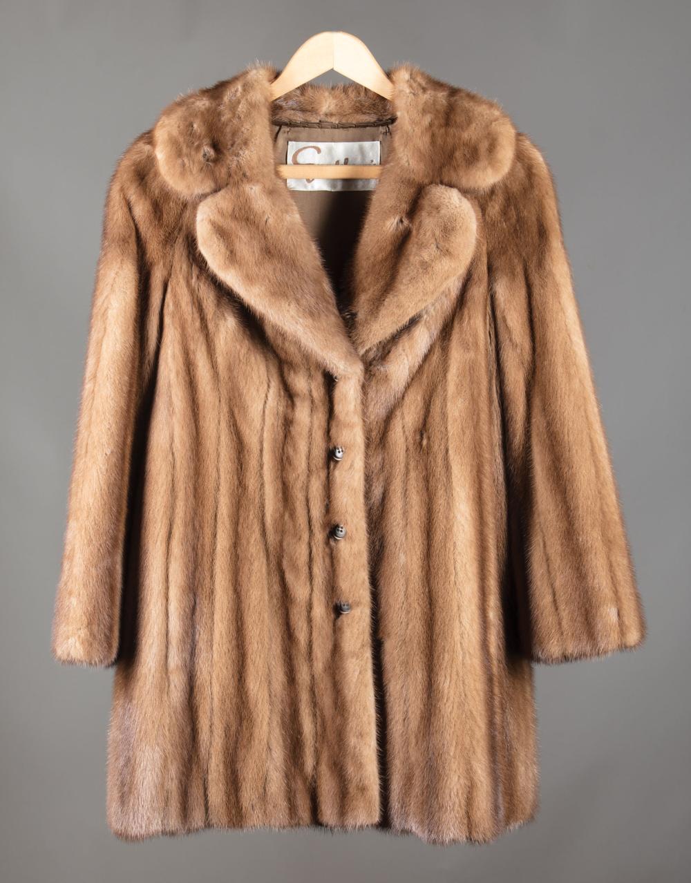 VINTAGE LADY'S MINK JACKETVintage