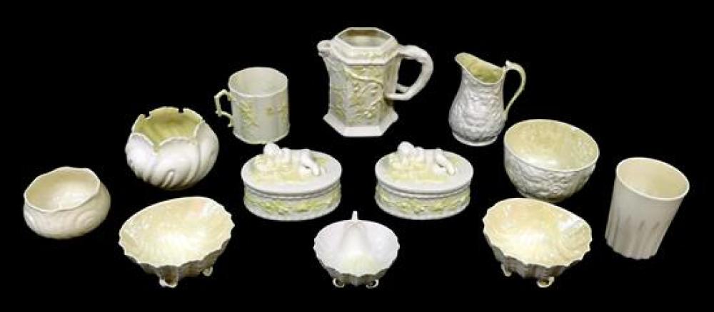 TWELVE PIECES OF BELLEEK PORCELAIN 31c43b