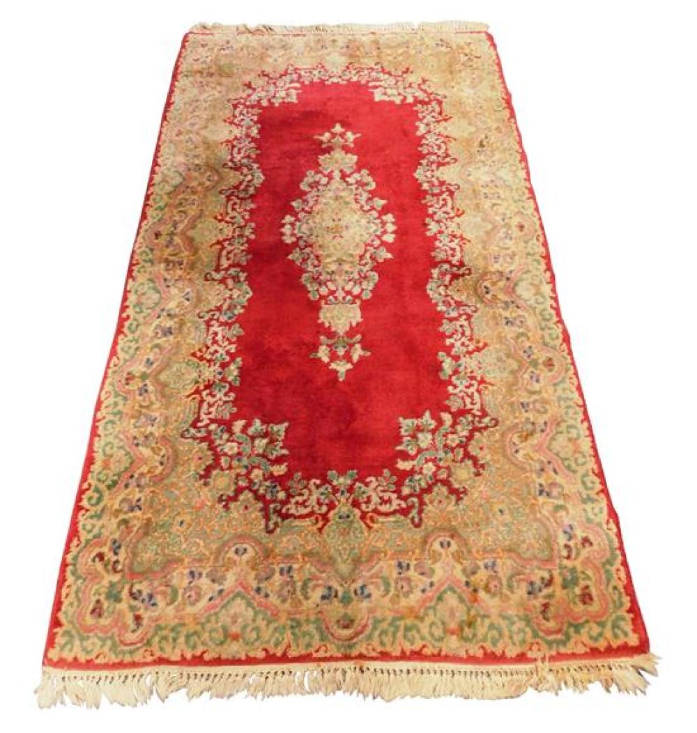 RUG: SEMI-ANTIQUE PERSIAN KIRMEN,