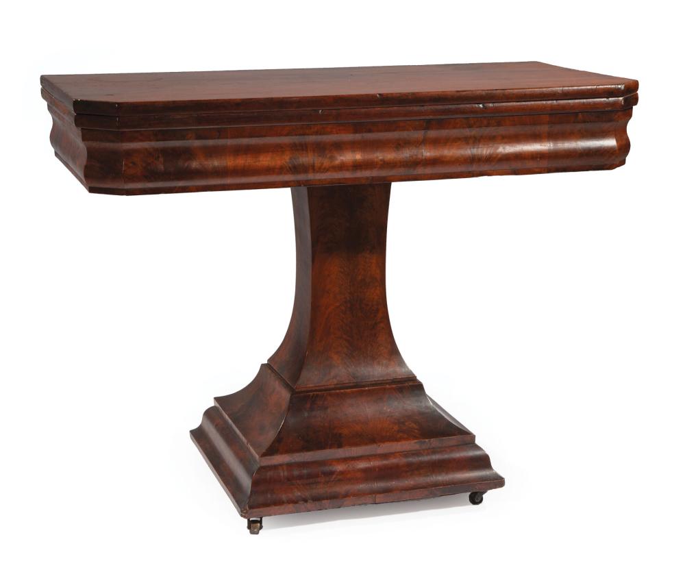 AMERICAN CLASSICAL CARVED MAHOGANY GAMES