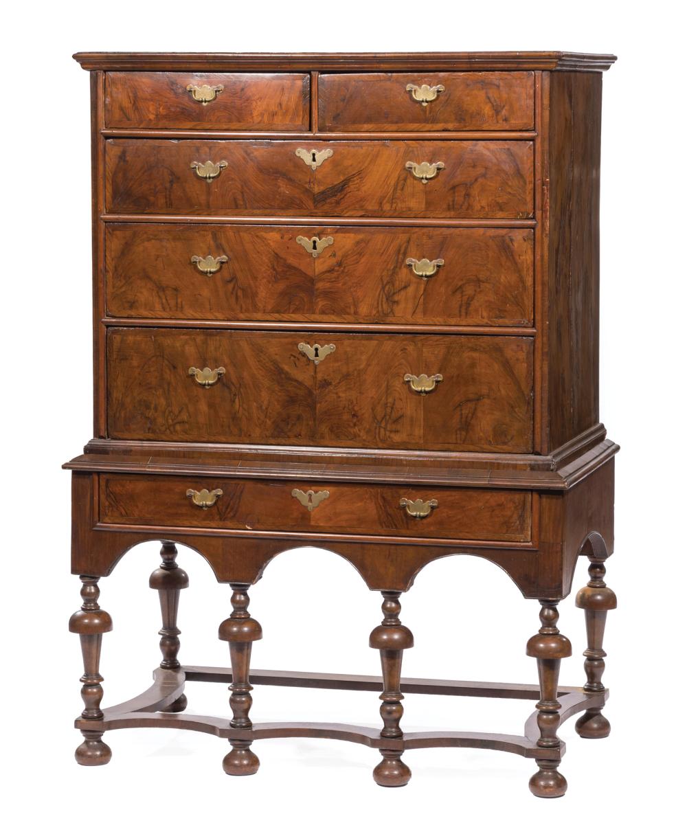 GEORGIAN BURL WALNUT CHEST ON STANDGeorgian 31ca9b