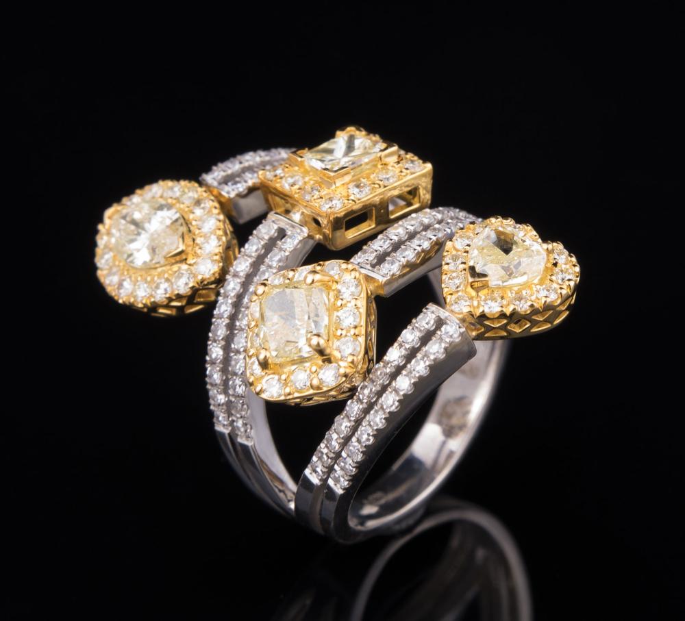18 KT. YELLOW AND WHITE GOLD AND