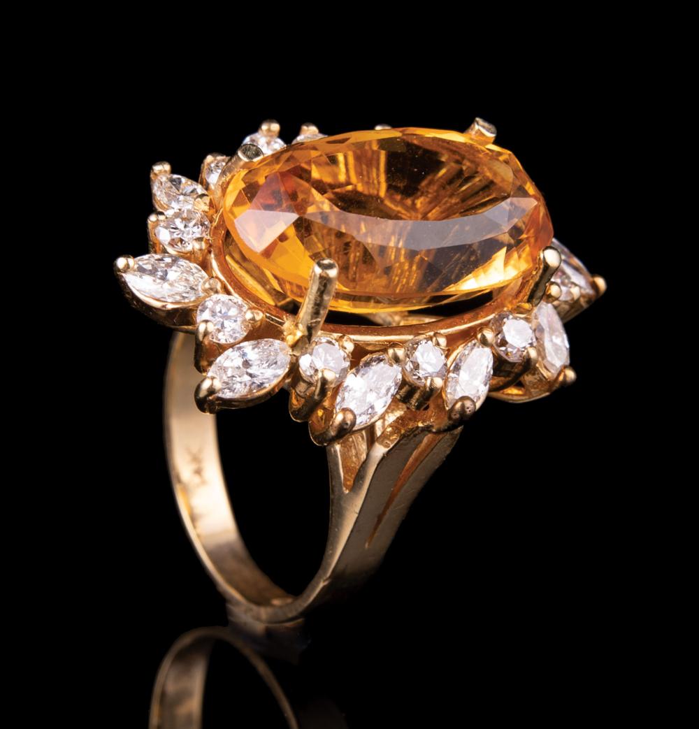 YELLOW GOLD, TOPAZ AND DIAMOND