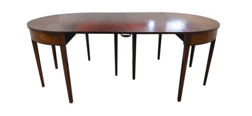 DINING TABLE, 20TH C., HEPPLEWHITE