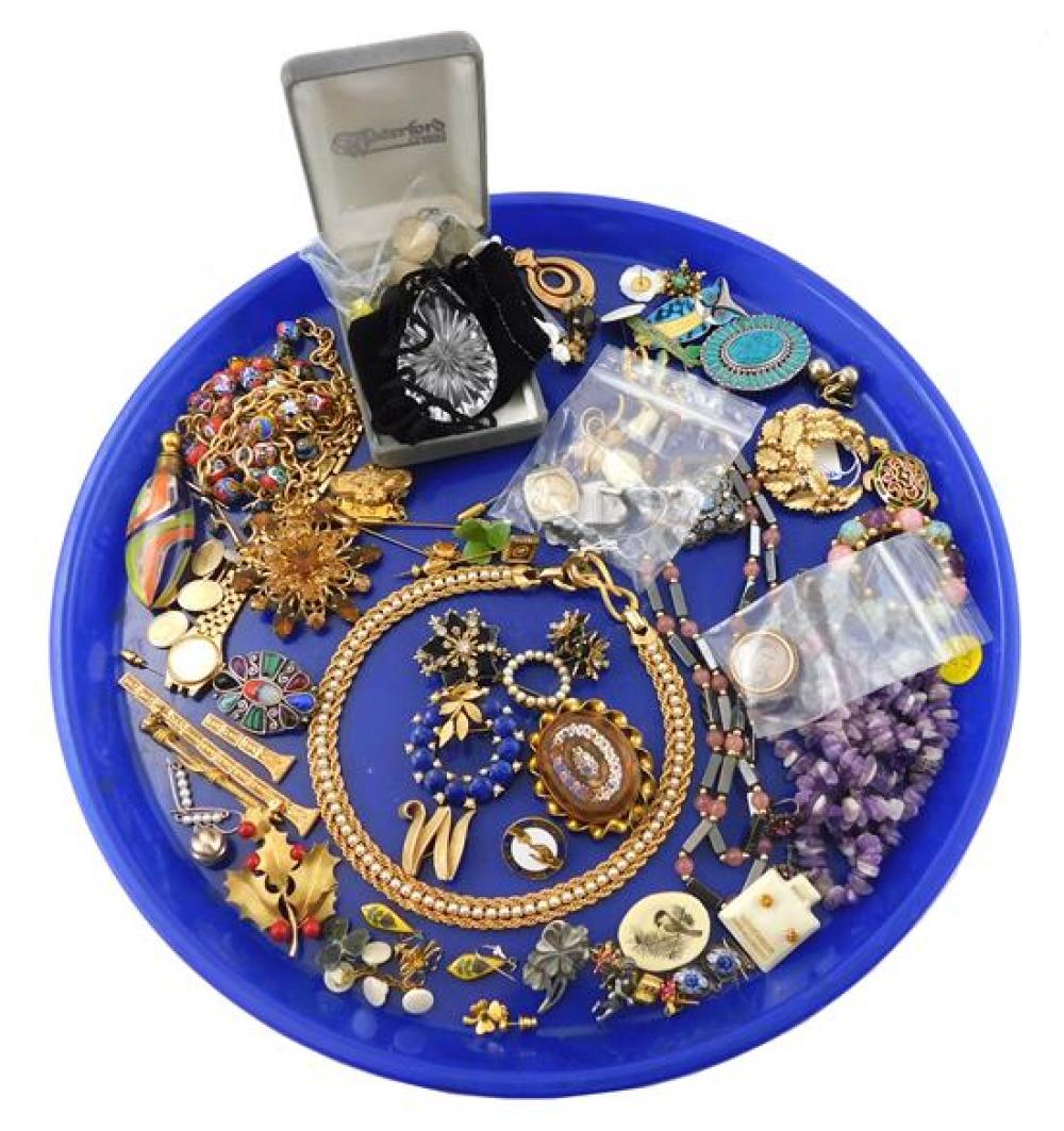 COSTUME JEWELRY COLLECTION OF 31cd4a