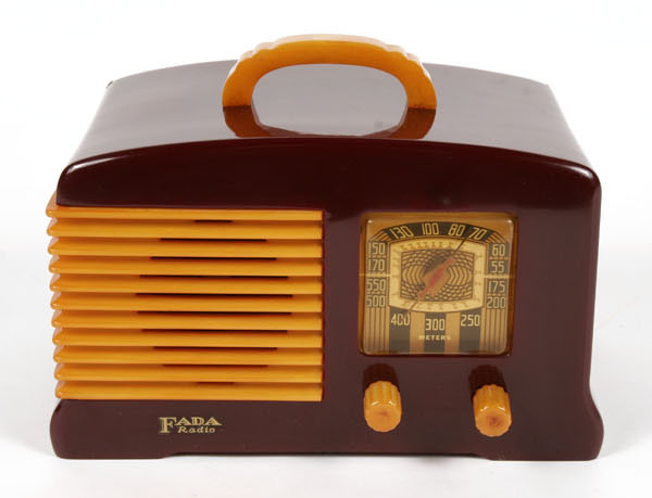 Bakelite Fada L56 radio, Fa-Da