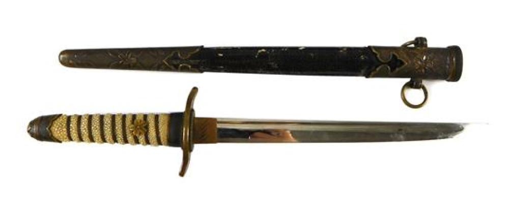 ASIAN: WWII JAPANESE NAVAL DAGGER, WHITE