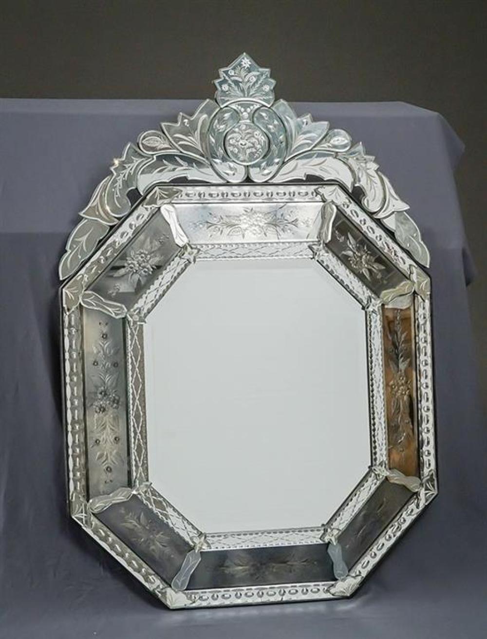 VENETIAN ROCOCO STYLE ETCHED OCTAGONAL 31f52c