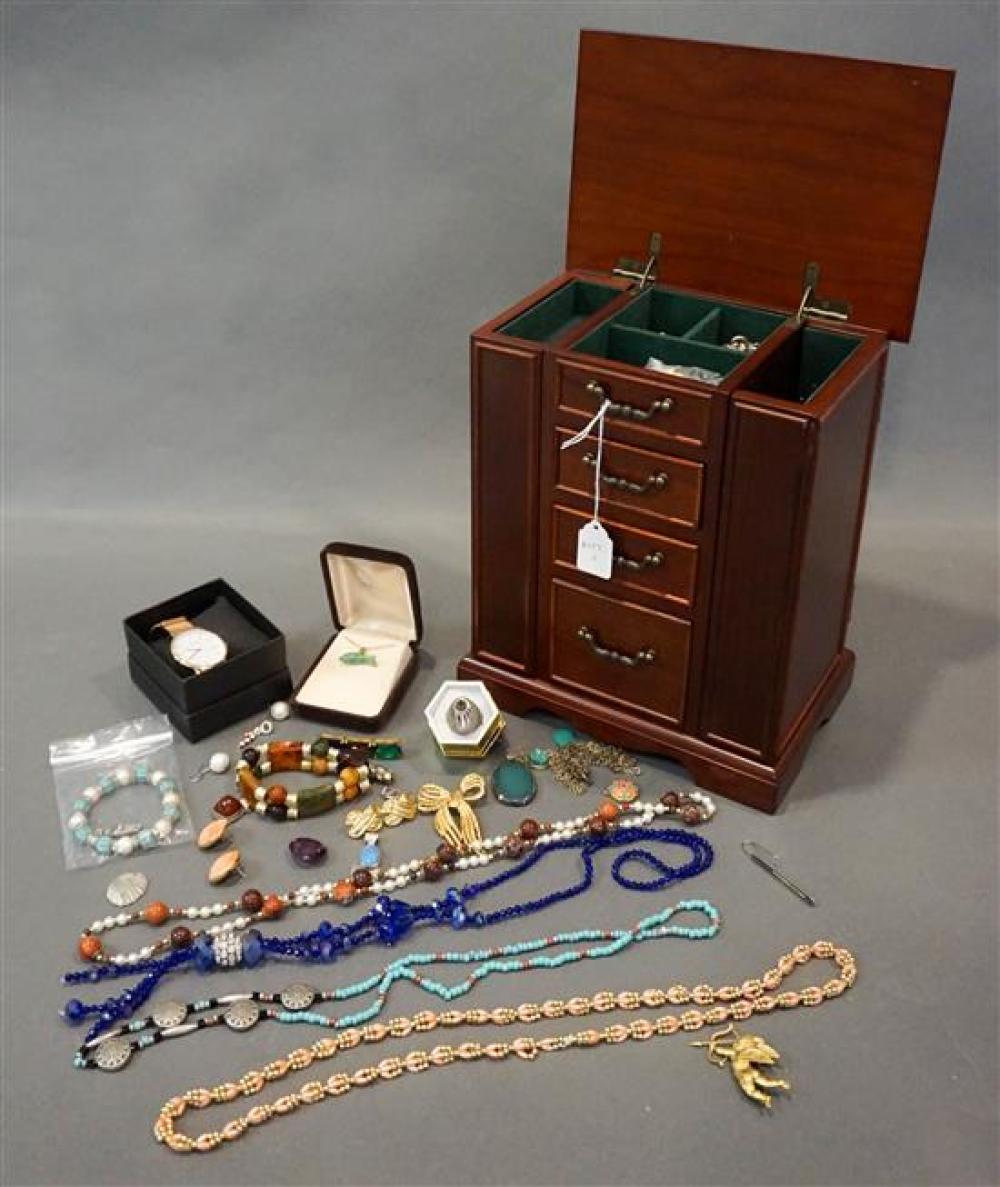 CHERRY JEWELRY CHEST AND A GROUP 31f568