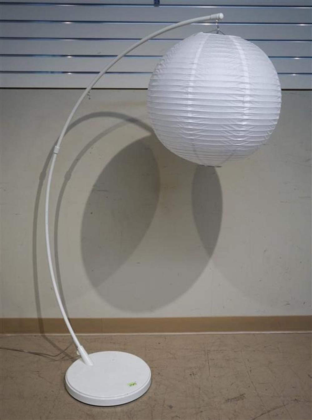 CONTEMPORARY WHITE ENAMEL ARC LAMP 31f5e7