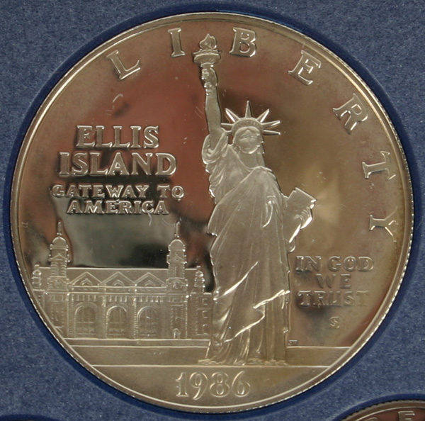 Two 1986 Liberty Prestige 7 Coin 4ff0f