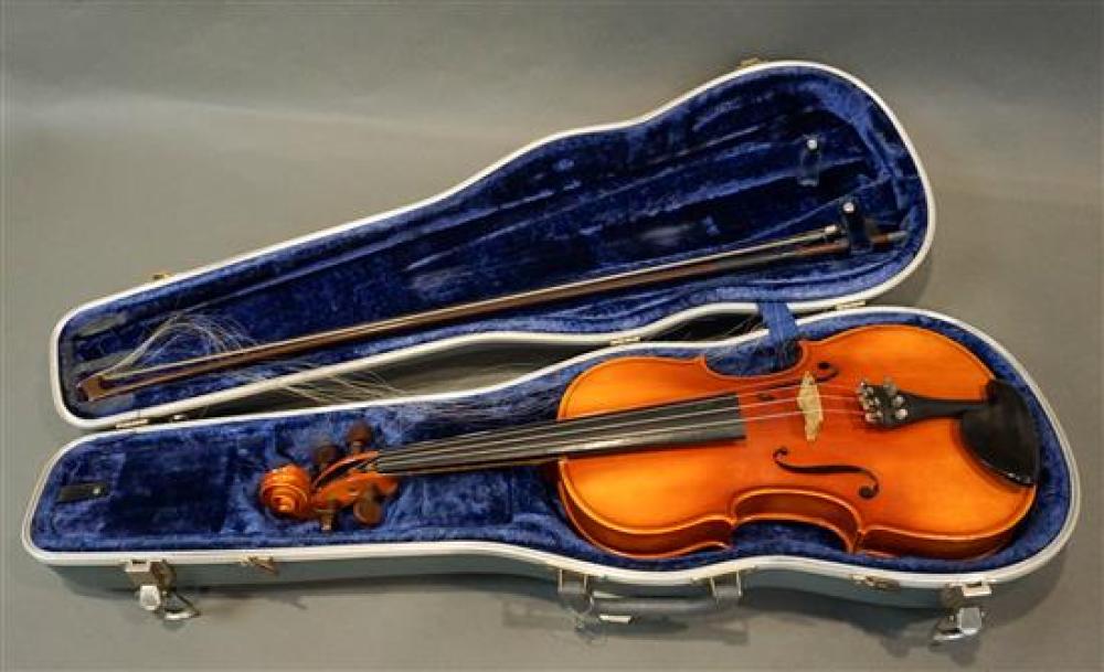 GERMAN FRUITWOOD VIOLIN AND BOW