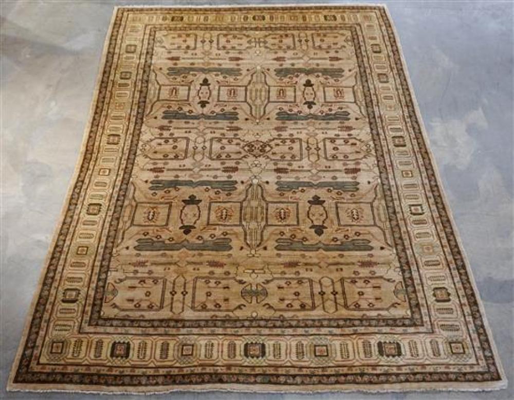 TURKISH RUG 12 FT 3 IN X 9 FT 31f6f0