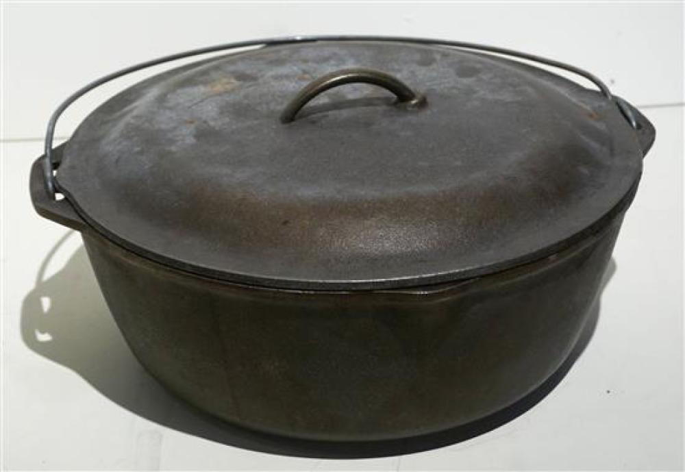 LARGE CAST IRON DUTCH OVENLarge Cast