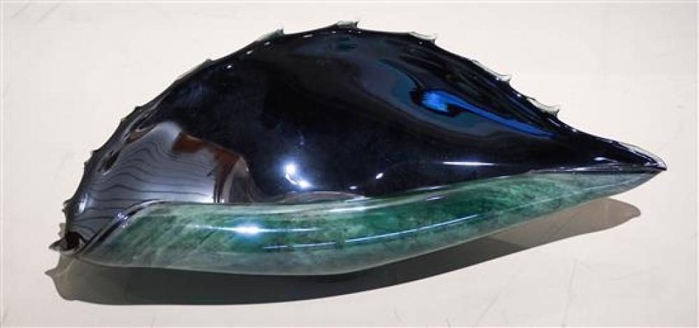 CONTEMPORARY GLASS SHELL-FORM CENTER