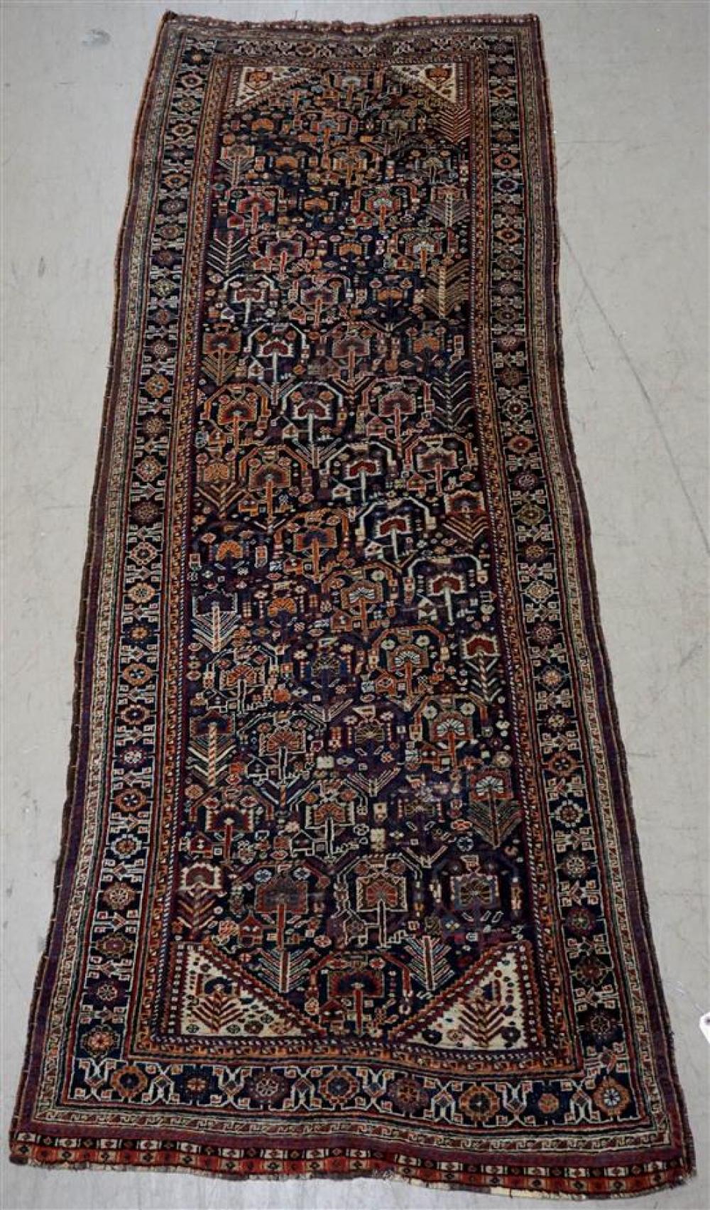 FEREGHAN RUG 9 FT X 3 FT 2 INFereghan 31f897