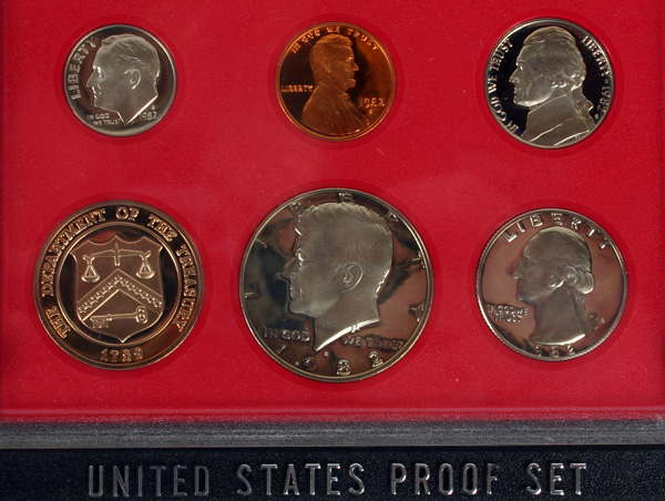 Three 1982 U S Mint Proof Sets 4ff43