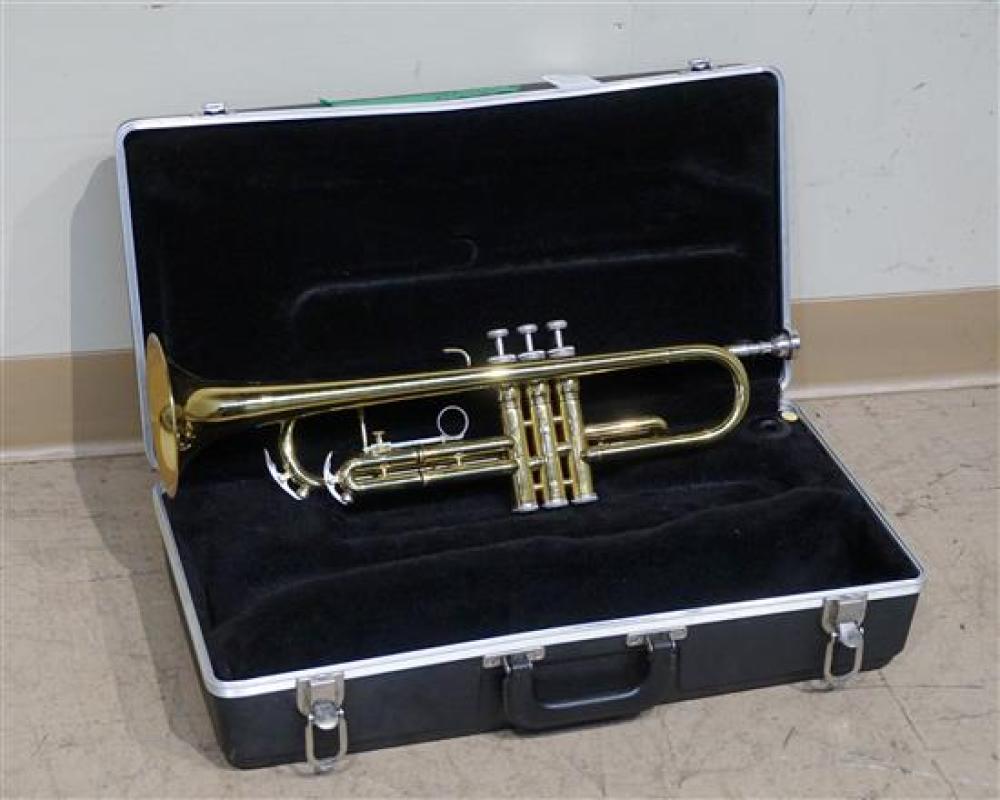 KING BRASS TRUMPET WITH CASEKing 31f8be