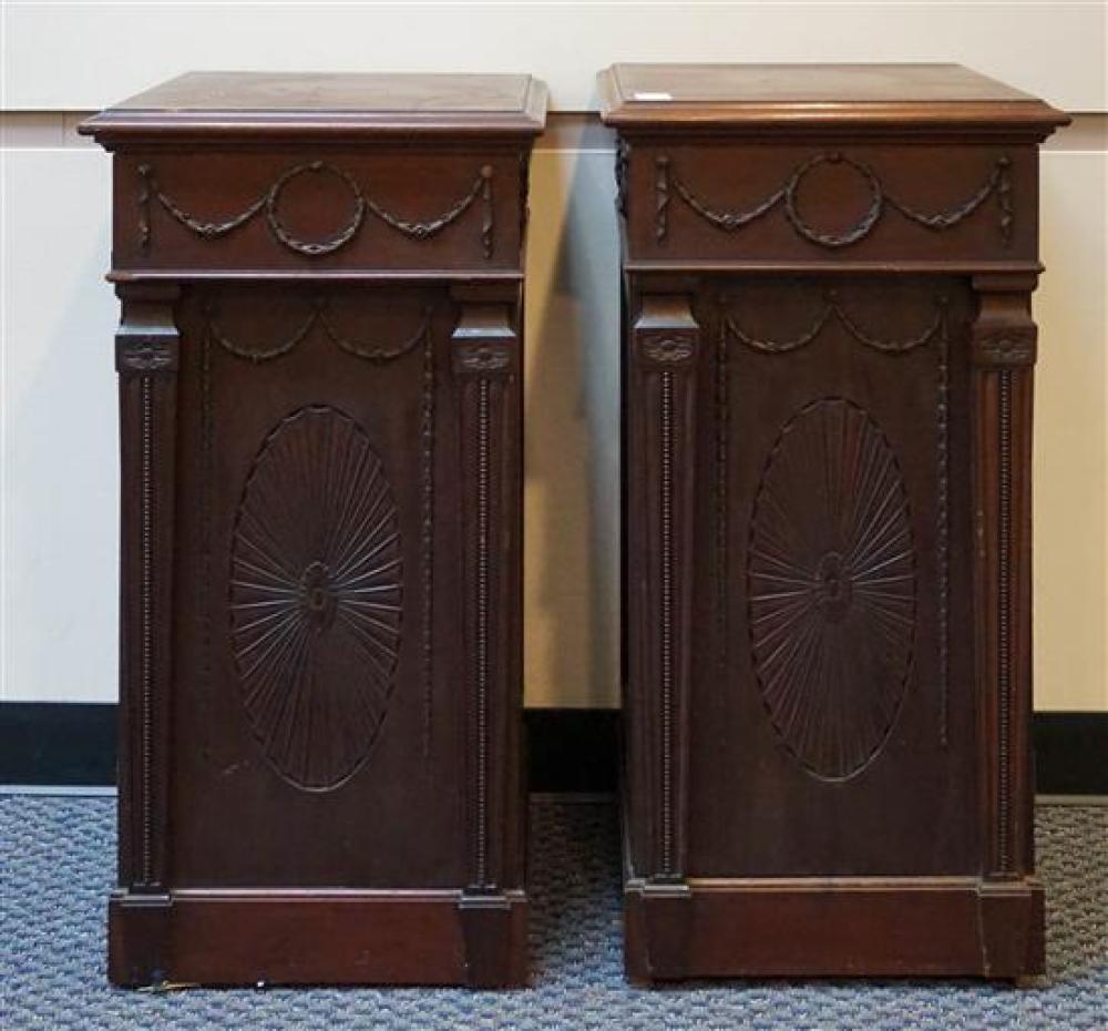 PAIR OF NEOCLASSICAL STYLE MAHOGANY 31f94a