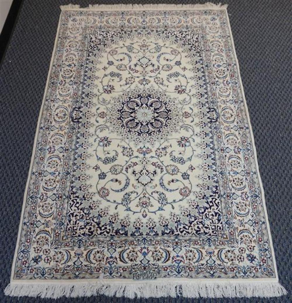 GOUM RUG SIGNED 6 FT 2 IN X 4 31f9df