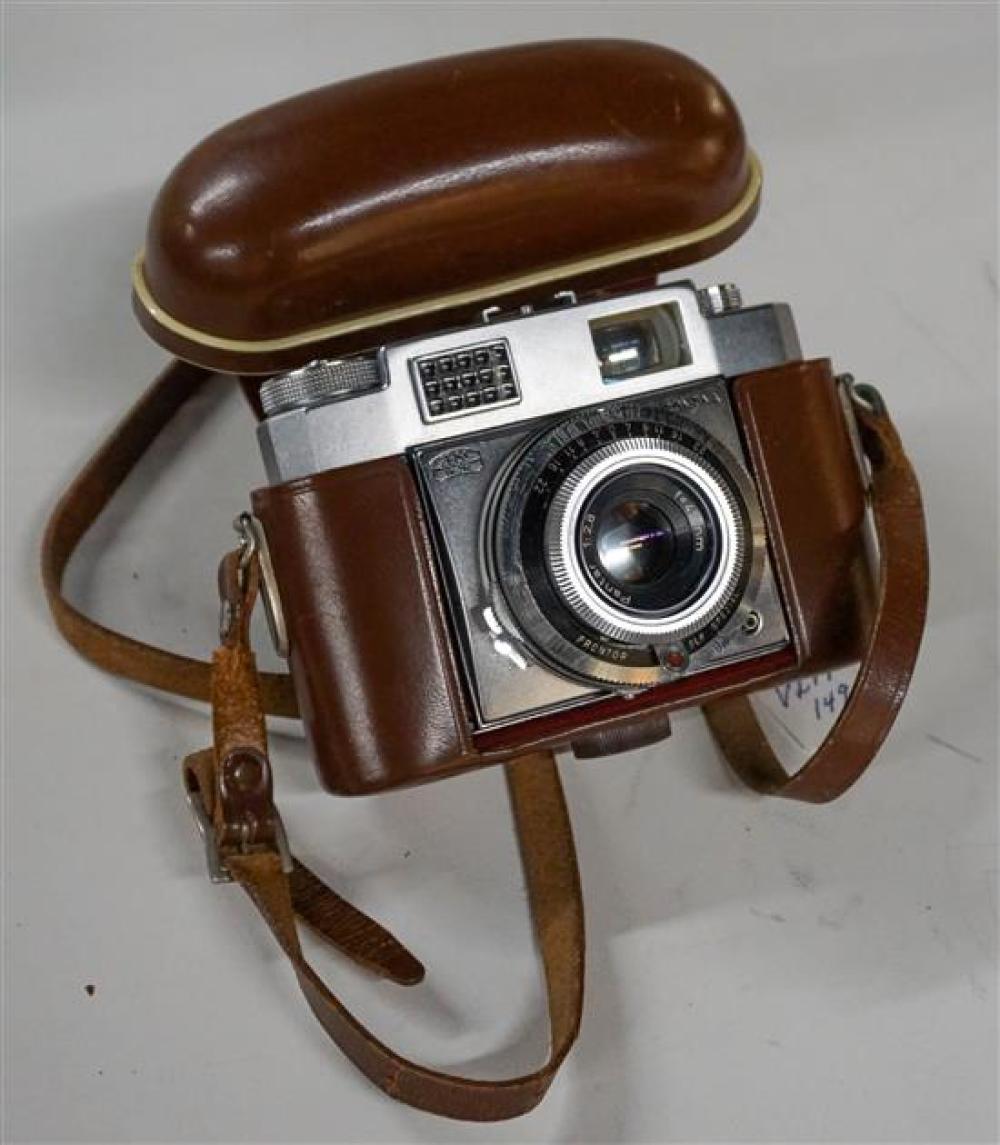 ZEISS IKON CONTINA 35MM CAMERA WITH