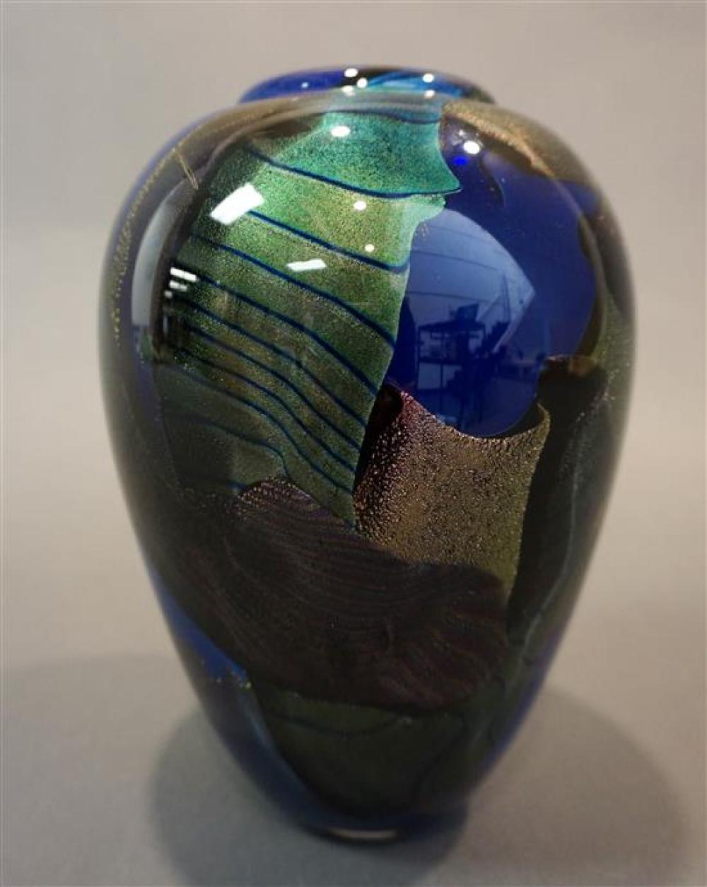 CONTEMPORARY ART GLASS VASE, SIGNED