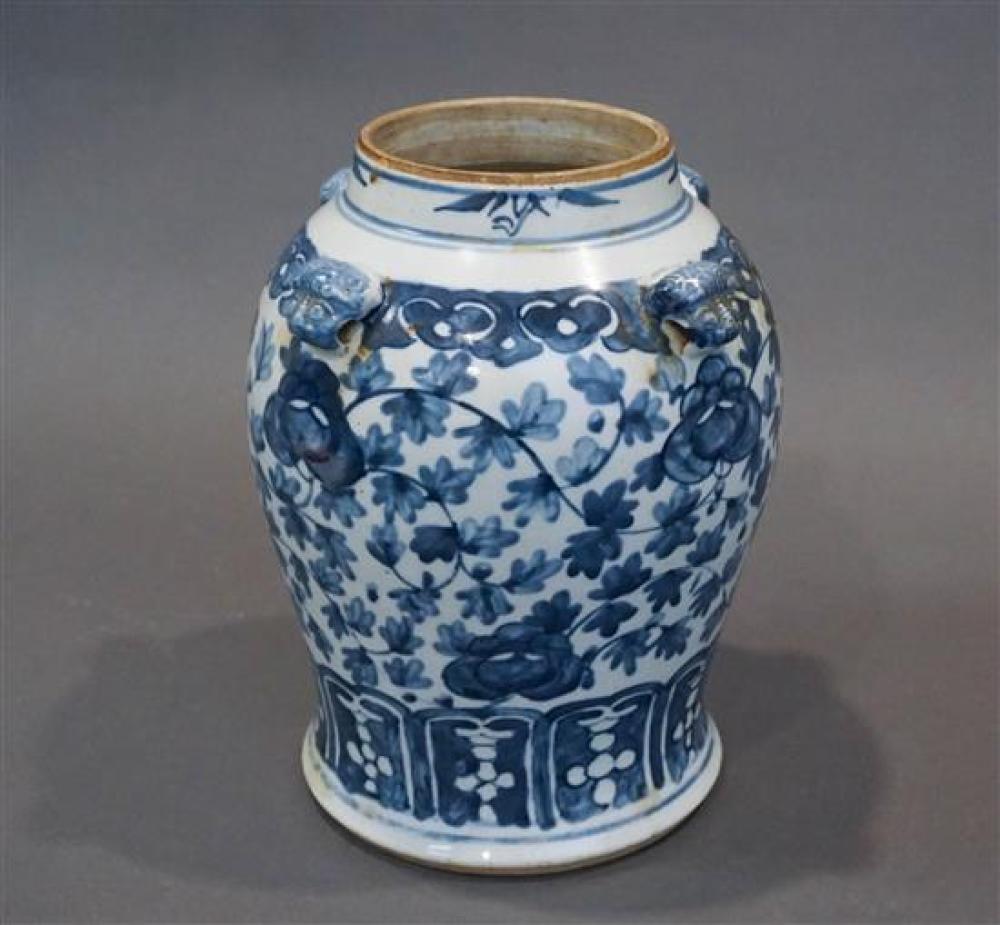 CHINESE BLUE AND WHITE PORCELAIN 31fbdc
