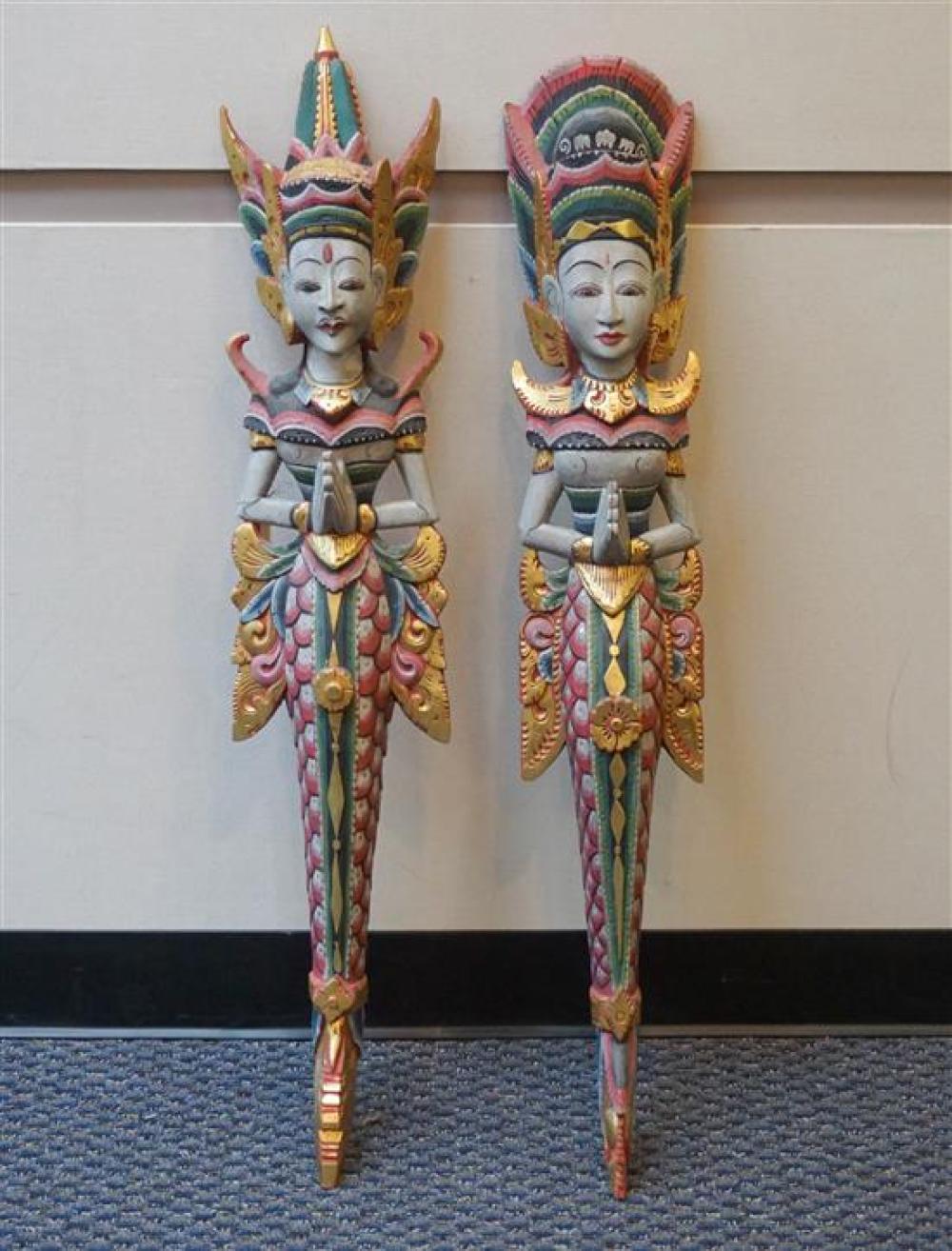 PAIR OF SOUTHEAST ASIAN DECORATED 31fc7d