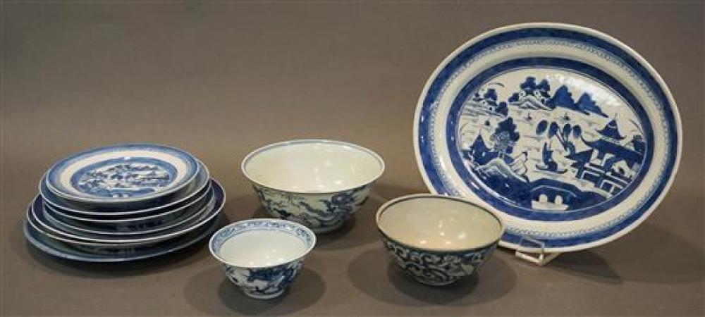 GROUP OF CHINESE BLUE AND WHITE 31fdb8