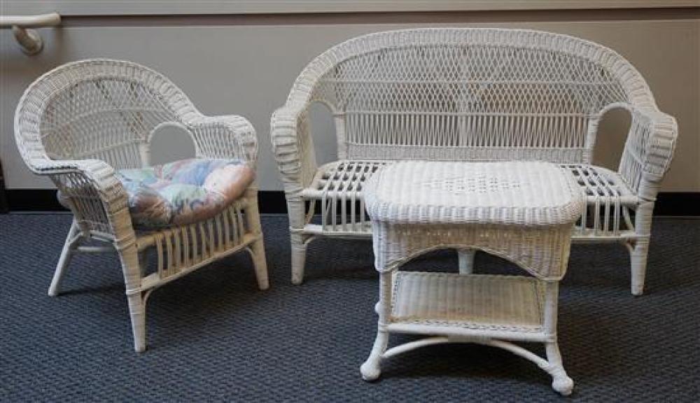 WHITE PAINTED WICKER LOVESEAT  31fddd