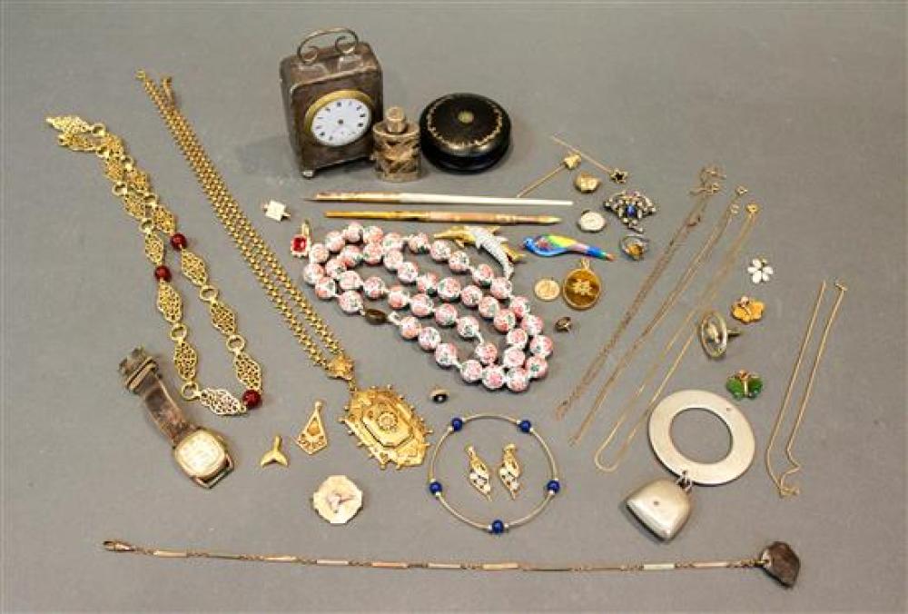 GROUP OF COSTUME JEWELRY AN ENGLISH 31fe1d