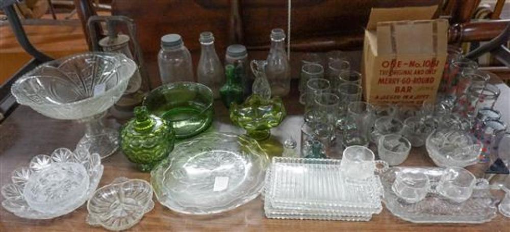 GROUP WITH GLASS PUNCH SET, BARWARE