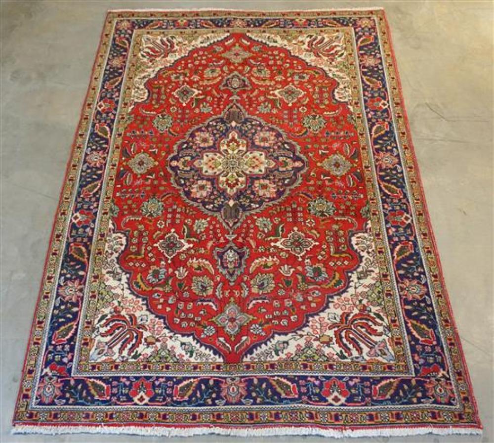 MAHAL RUG, 10 FT X 6 FT 9 INMahal