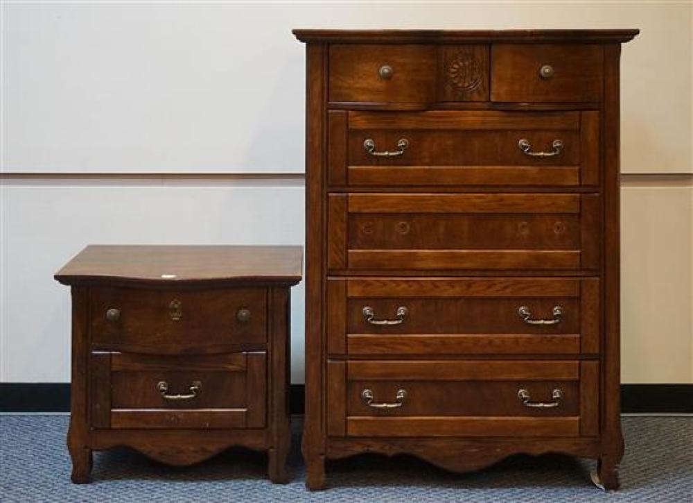 CONTEMPORARY OAK CHEST OF DRAWERS