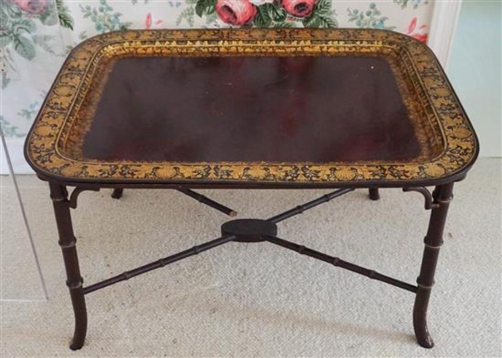 ENGLISH TôLE DECORATED TRAY ON