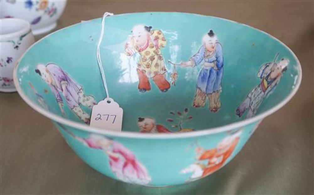 CHINESE 'FAMILLE ROSE' PORCELAIN