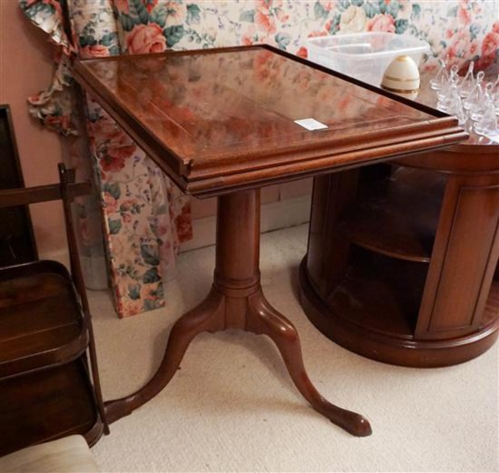 QUEEN ANNE STYLE INLAID MAHOGANY