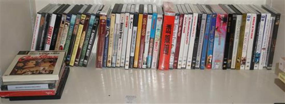 SHELF OF DVDSShelf of DVDs 320295