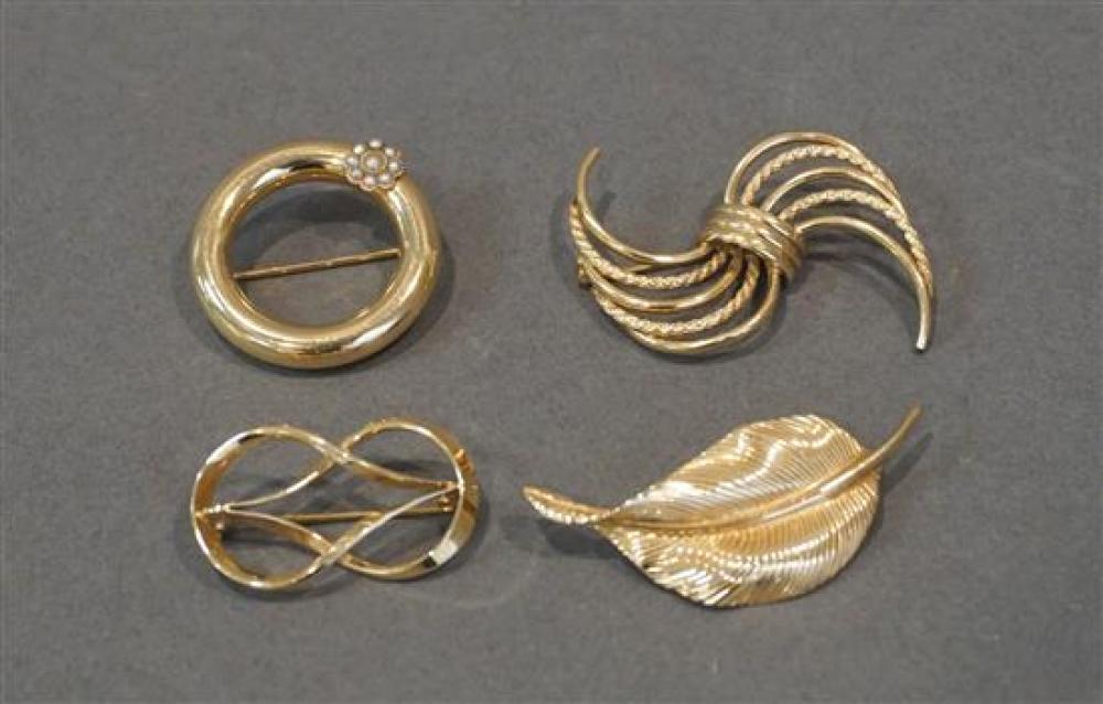 FOUR 14 KARAT YELLOW GOLD BROOCHES  3202ed