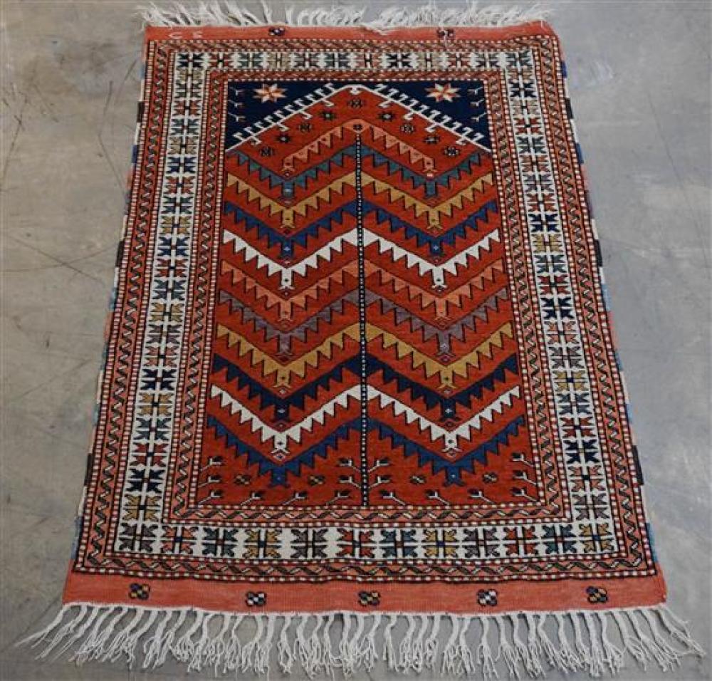 TURKISH RUG, 4 FT 10 IN X 3 FT